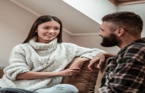 مهارت گفتگو با همسر؛ راهکاری طلایی برای داشتن رابطه‌ای سالم و پایدار