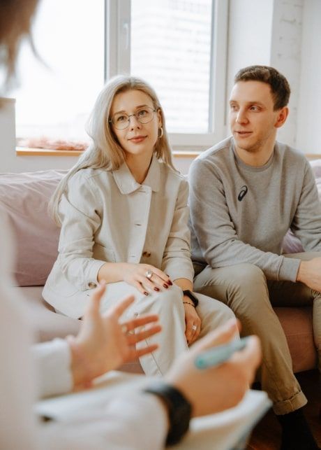 زوج درمانی و مشاوره خانواده همراه با مجموعه روان امید